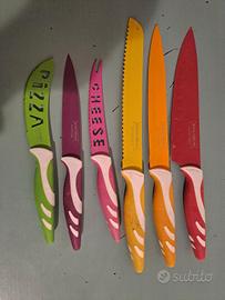 set coltelli colorati