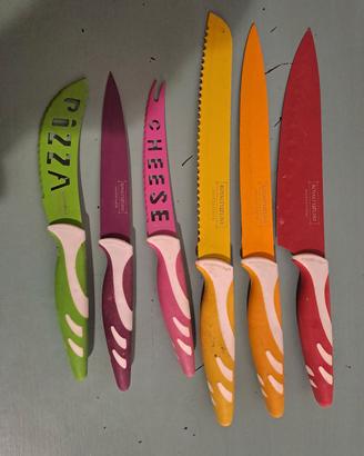 set coltelli colorati