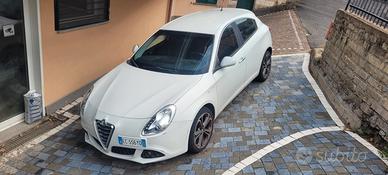 ALFA ROMEO Giulietta (2010-21) - 2010