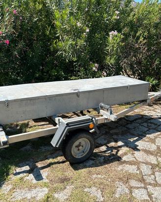 Carrello stradale per derive/catamarani