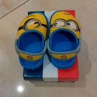 crocs originali minions taglia c5 (22 italia)