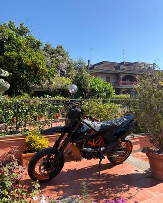 KTM 690 SMC