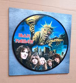 Vinile 33 giri a quadro omaggio agli Iron Maiden 