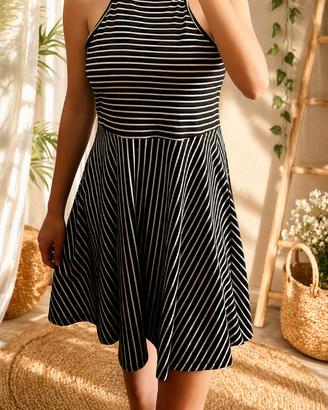 Abito scollo halter, svasato a righe bianco e nero