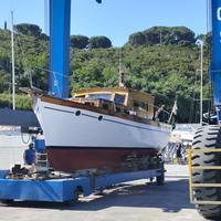 Gozzo legno natante