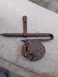 Lucchetto  ferro battuto con chiave