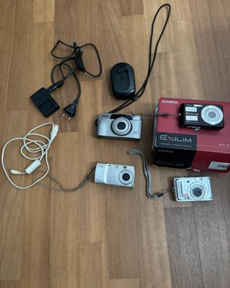 3 fotocamere digitali +2 a rullino