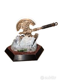 Diorama Fantasy con Roccia e Wolf Axe – Stampa 3D