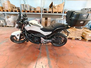 Honda nc700s cambio DCT  automatico 