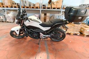 Honda nc700s cambio DCT  automatico 
