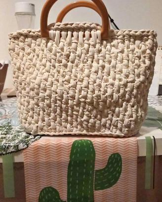 borsa in fettuccia. 