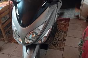 Yamaha tmax 