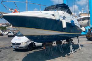 BARCA A MOTORE CABINATO 8,5 mt NATANTE