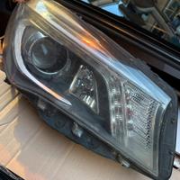 Fari ant. Mercedes CLA, tecnologia Multibeam Led