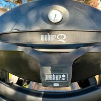 Weber Q320 barbecue a gas con carrello