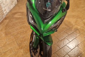 Kawasaki ninja z1000sx