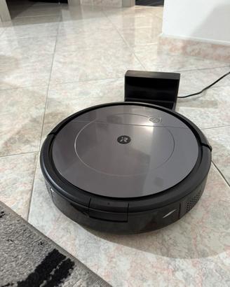 iRobot Roomba Combo Aspirapolvere e Lavapavimenti