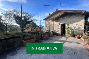 CASA SEMINDIPENDENTE A SARZANA