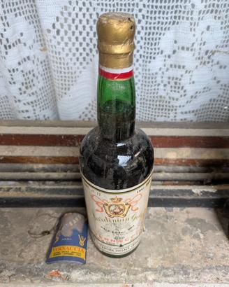 bottiglia di vino Vernaccia 1965
