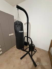 Sacco da boxe TOORX con supporto da terra – Nero