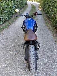 sella monoposto in pelle per xsr 700 
