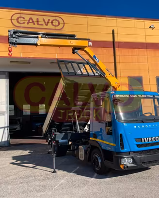 Iveco Eurocargo ribaltabile/gru