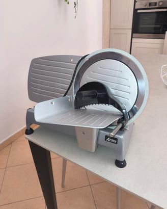 Affettatrice elettrica Ardes