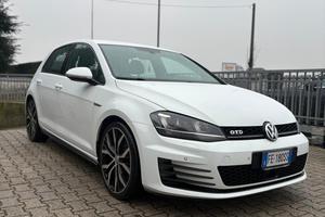 Volkswagen Golf GTD 2.0 TDI DSG 5p. BlueMotion Tec