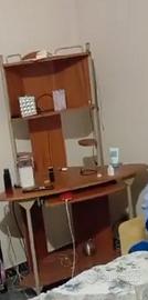 scrivania angolare per computer 