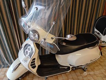 vespa 300gts