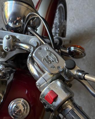 Moto Yamaha Dragstar co. LTD 4VR (XVS 650)