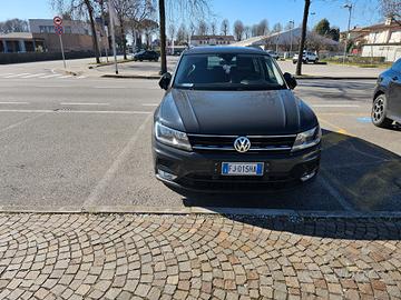 Volkswagen Tiguan 1.6 TDI SCR Business BlueMotion 