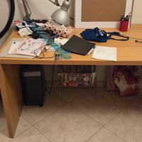 scrivania IKEA 140x75