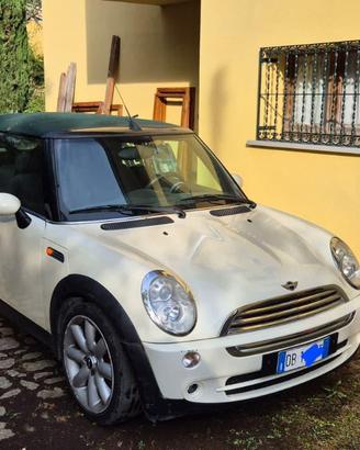 MINI Cooper Cabrio (R52) - del 2006 panna + verde