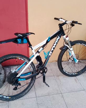 bicicletta B-Twin  Rockrider 740S