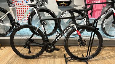 COLNAGO V4RS NUOVA 
TAGLIA 530 CON ORIZZONTALE 56.