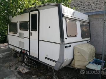 Caravan Laika Polo 39