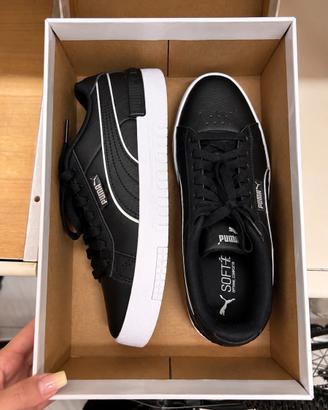 Sneakers Puma nere con suola bianca – SoftFoam+
