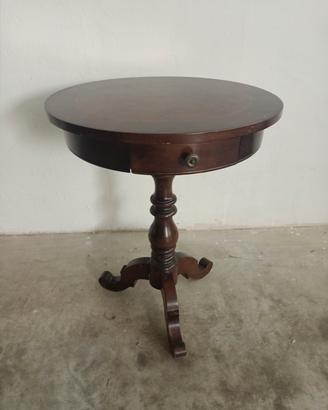 tavolino vittoriano rotondo 