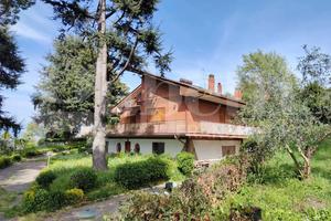 Villa o villino Monte Compatri