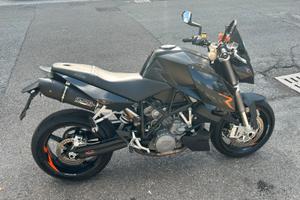 KTM 990 SUPERDUKE