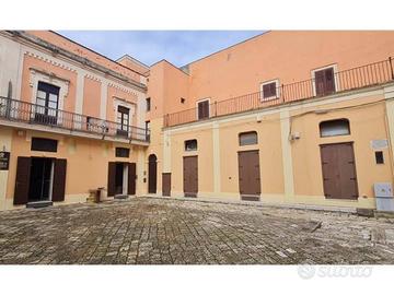 Casarano centro storico trilocale