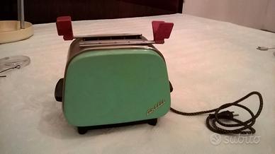 Caratteristico tostapane anni '60. CHICCA VINTAGE!
