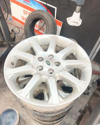 Cerchi in lega 18” land rover