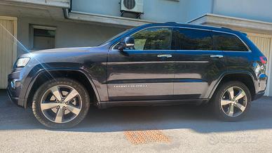 Jeep Grand Cherokee Overland WK2
