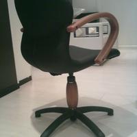 poltrona parrucchiera/e girevole