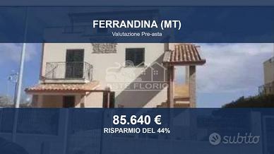Immobile in asta di 143 m² con più di 5 locali e b