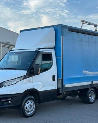 Iveco Dailly a telone anno 2022 cc 3.0