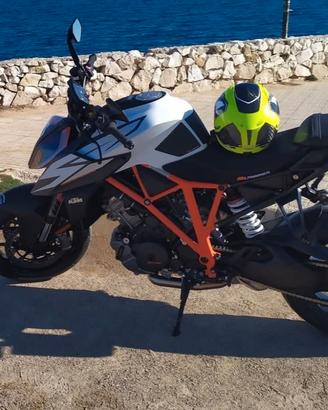 KTM Super Duke 1290 R  full optionall