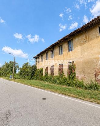 RUSTICO DA RISTRUTTURARE A LIGNANA - 250 MQ DI POT